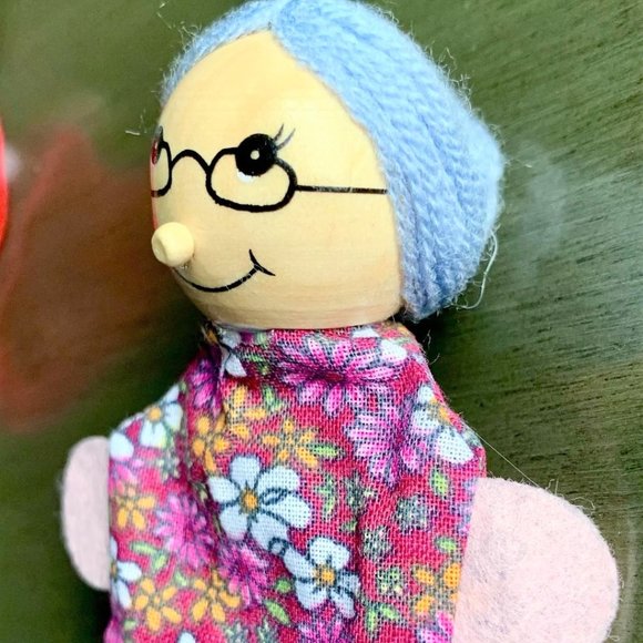 Set/4 Little Red Riding Hood Hand Painted Wood Cloth Finger Puppet Puppets New - Picture 9 of 10